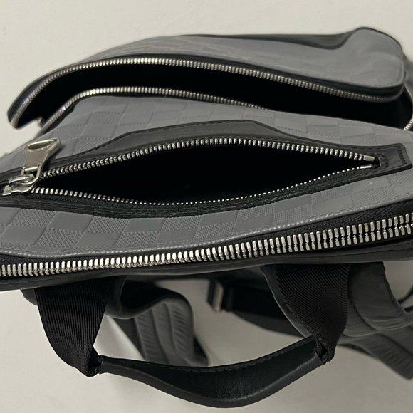 Louis Vuitton Gray Discovery Backpack - Picture 4 of 4